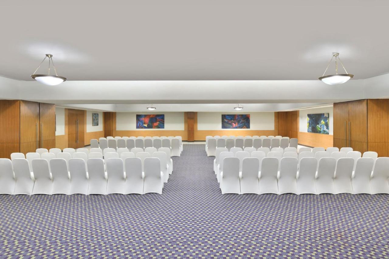 Four Points By Sheraton Navi Mumbai, Vashi Exterior foto